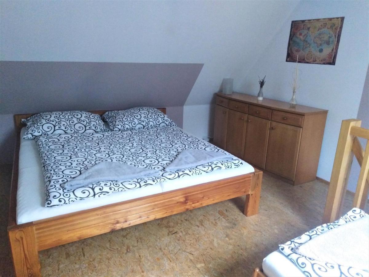 Penzion U Dvojice Нове Место на Мораве Екстериор снимка